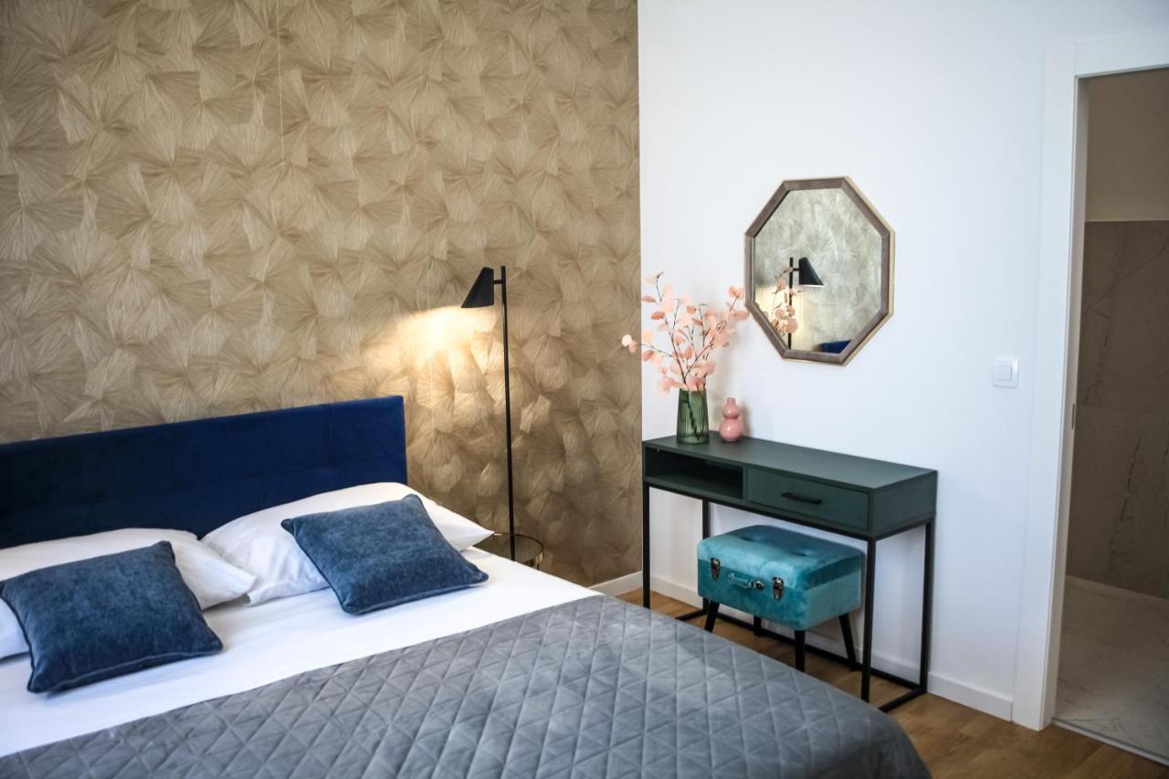 Hedone City Luxury Apartments With Free Parking Pula Exterior photo